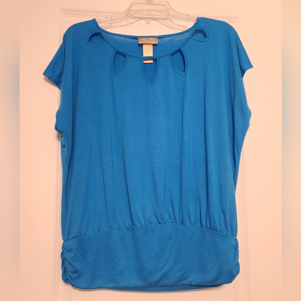Women's Sz L Miss Tina by Tina Knowles Bright Blue Short Sleeve Top, EC